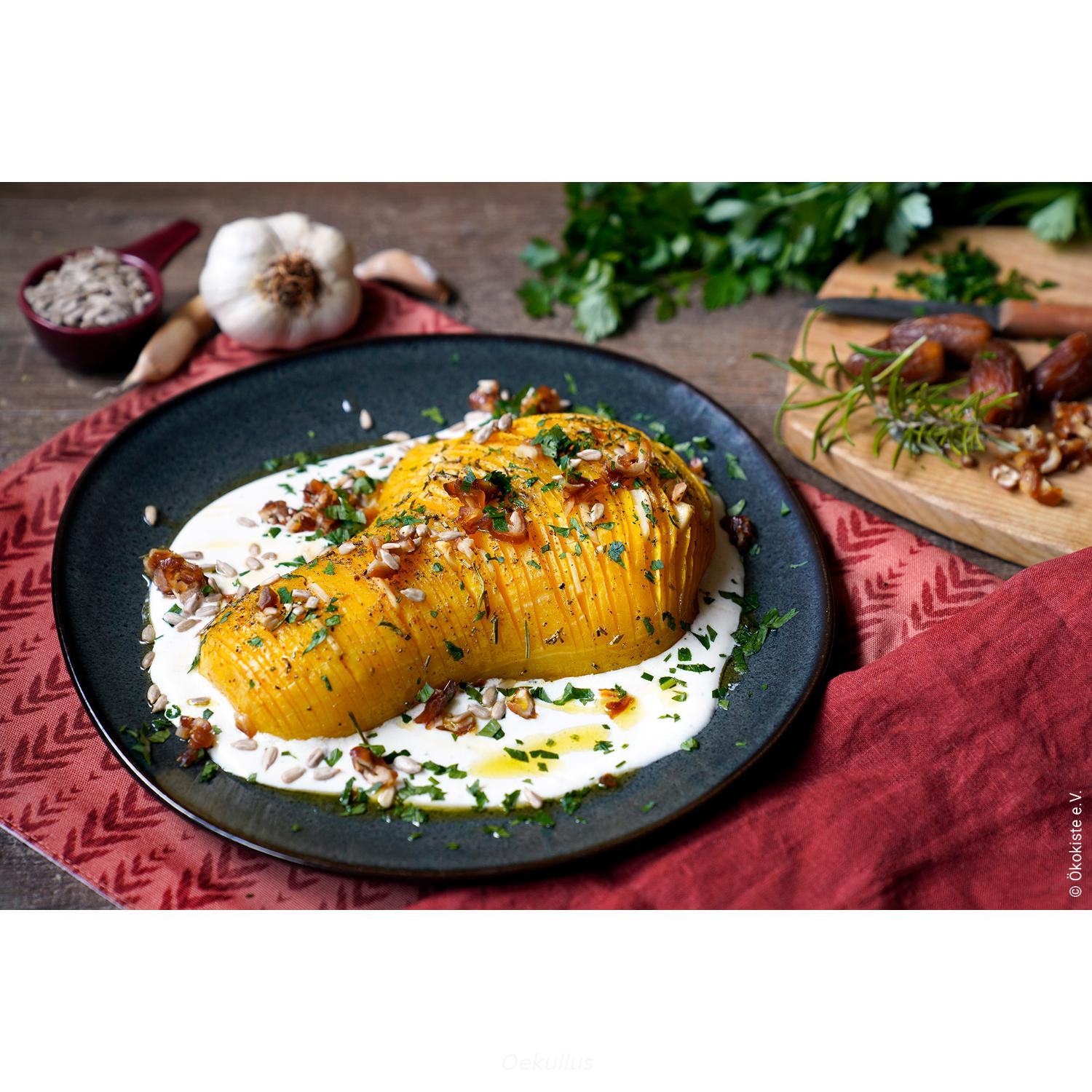 Fächer-Butternut auf Ziegenkäse (2-4 Portionen)