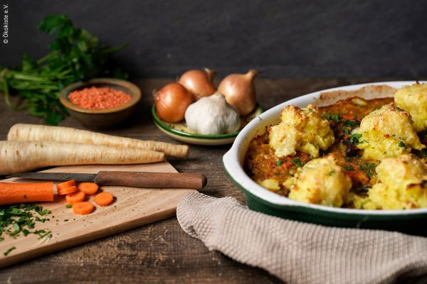 Rezept: Wurzelpetersilie-Möhren-Linsen Kasserolle (4 Portionen)